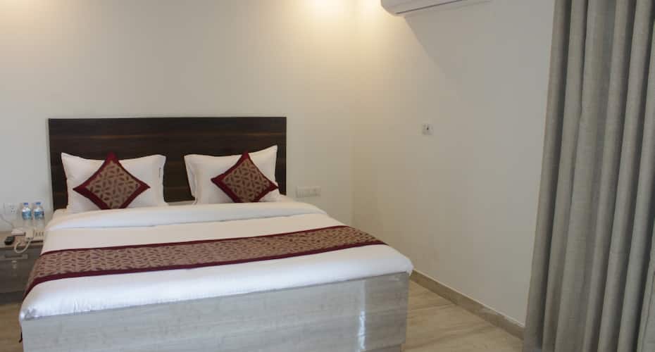 Hotel Lakshmi Plaza (Unit of Hotels18), New Delhi 1